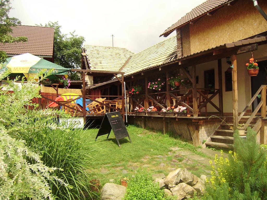 Penzion Marco Polo Vrutky Exterior photo